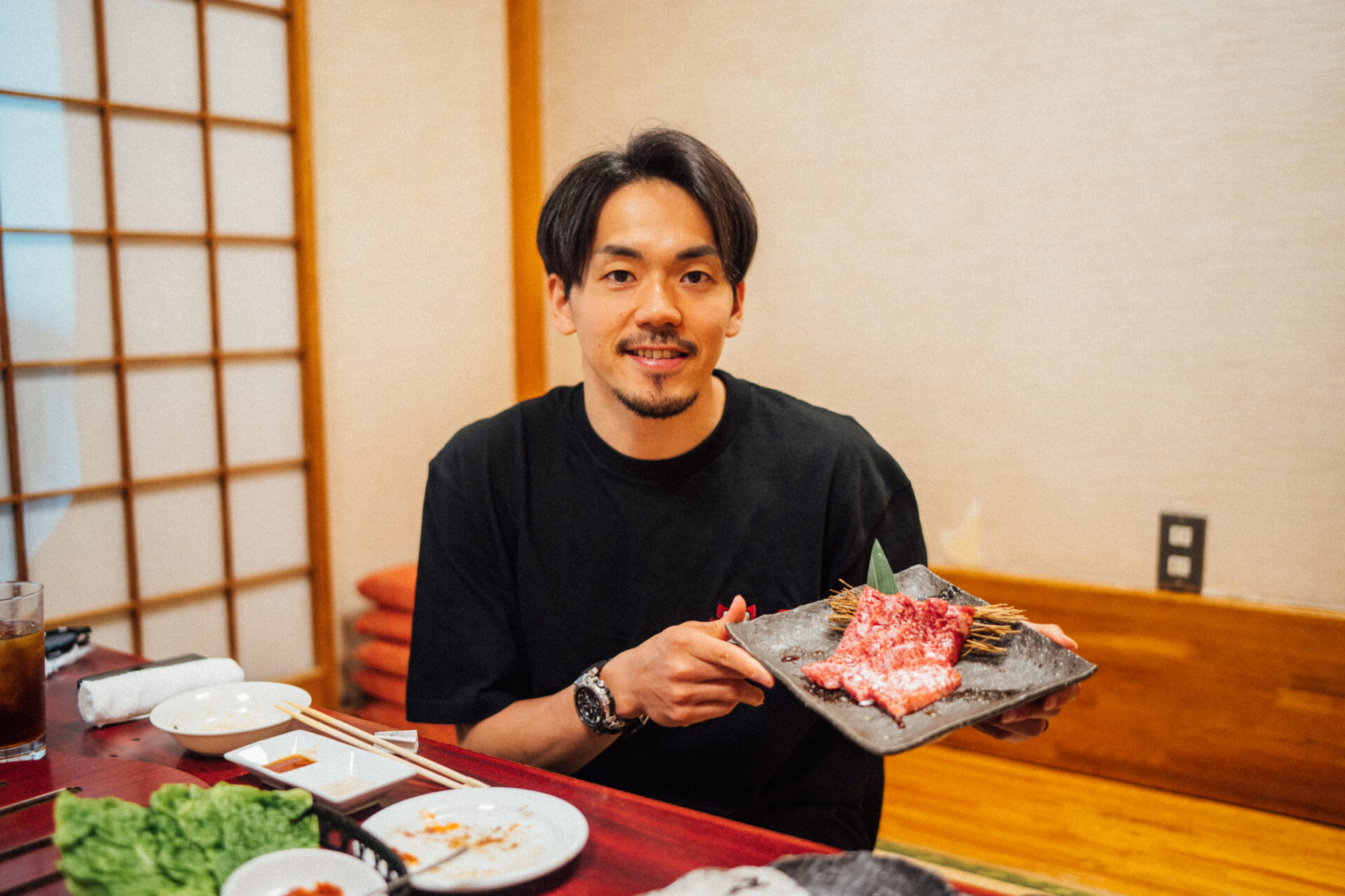 炭火焼肉 食道園(JR川崎駅より徒歩5分 / 京急川崎駅より徒歩6分)